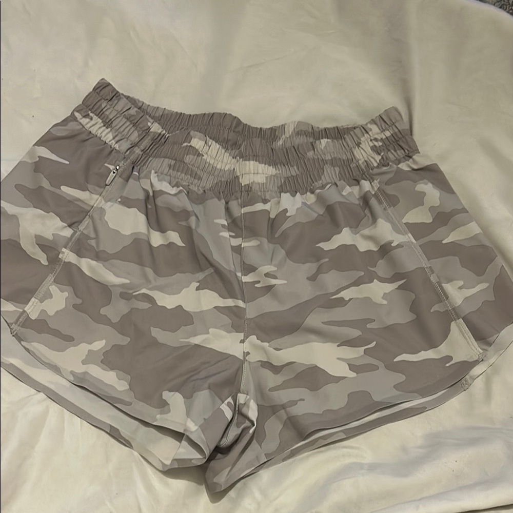Athleta Camouflage Women's Shorts